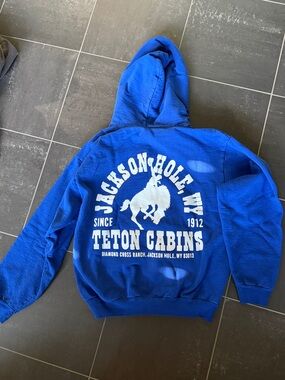 Diamond Cross Ranch Jackson Hole Teton Cabins Royal Blue Hoodie size medium